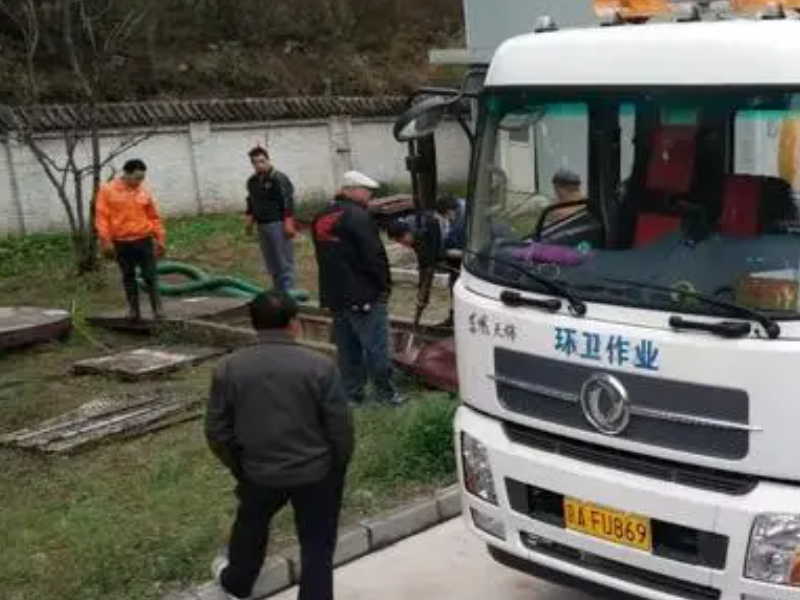 东莞高压清洗管道 化粪池清理 马桶疏通 管道安装
