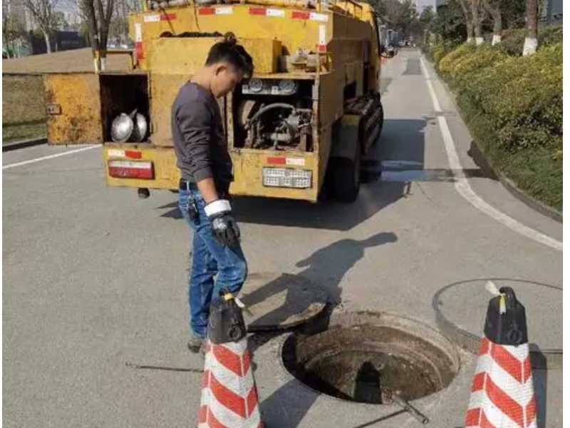 东莞低价专业管道疏通 隔油池清理 高压清洗 外墙清