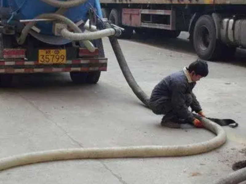 全东莞自备高压车吸粪车 各种管道疏通、防水补漏服务