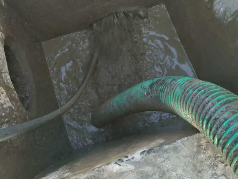 东莞高埗清理池污水池机械疏通室内外各种大小下水管道